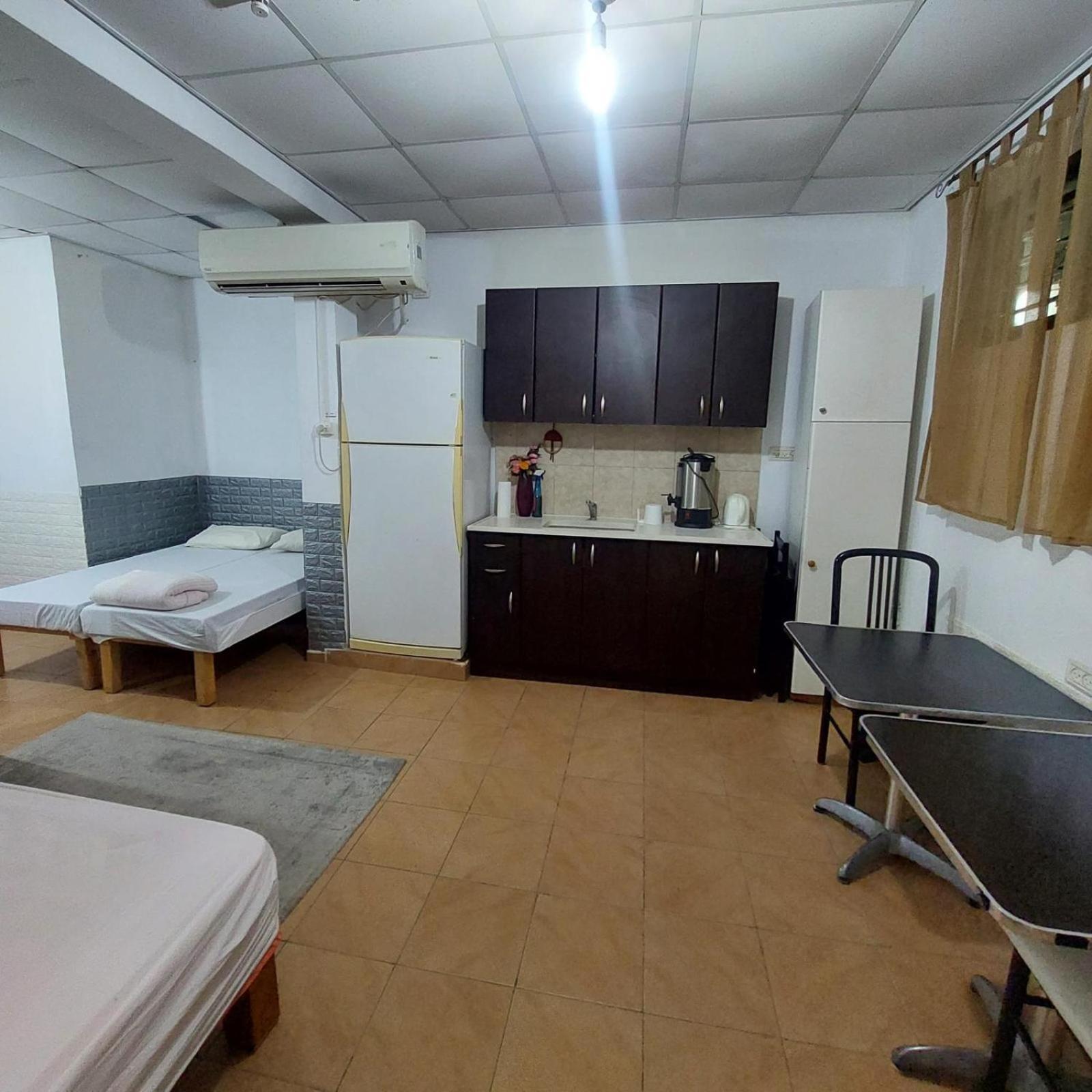 Star Guest- House Hotel Or Yehuda Екстериор снимка